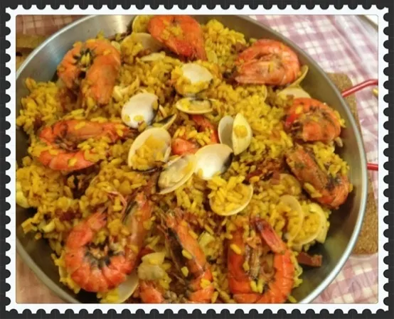 Paella (Spanish rice with seafood)|piggybistroさん