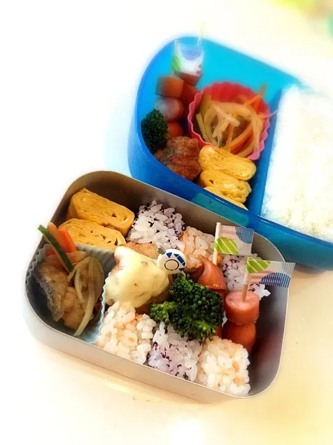 四角おにぎり彩り弁当。|くろさん