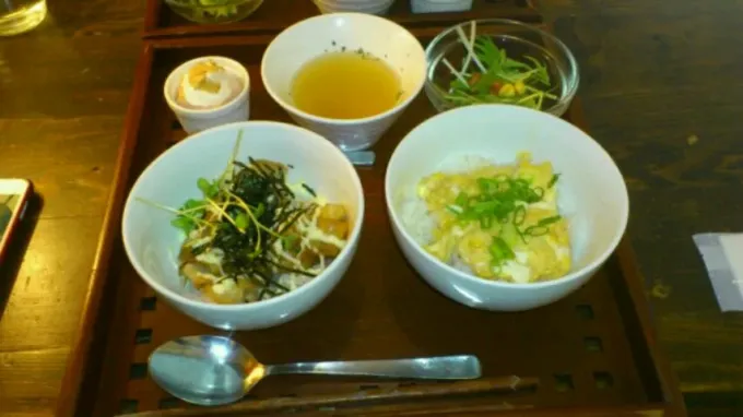 Snapdishの料理写真:two丼|ともにゃんさん