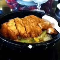 豬排丼飯|施智宇さん