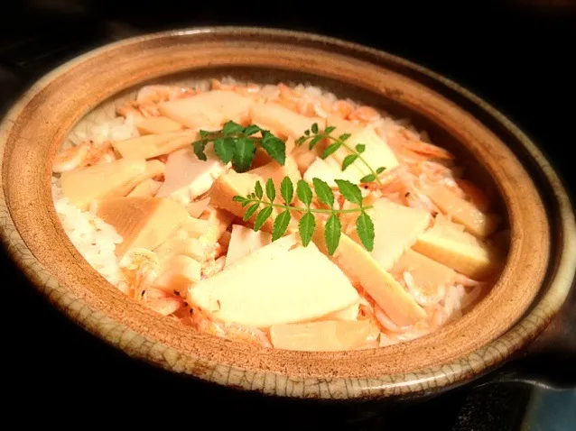 筍櫻海老土鍋御飯🍚|炊かれたいオトコ おこん 小栁津さん