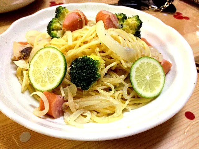 冷蔵庫の中の残り物パスタ|ポテキさん