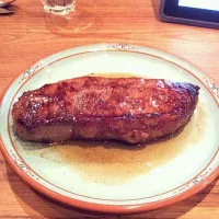 Snapdishの料理写真:250グラム国産和牛ステーキ|shimoさん