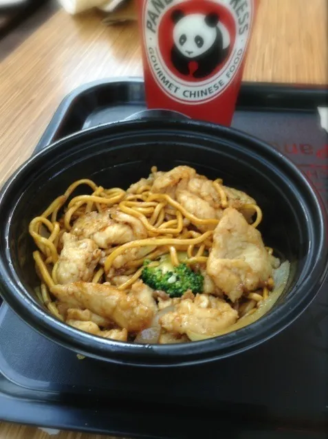 Panda Express Broccoli Chicken With Chow Mein|Romeoさん