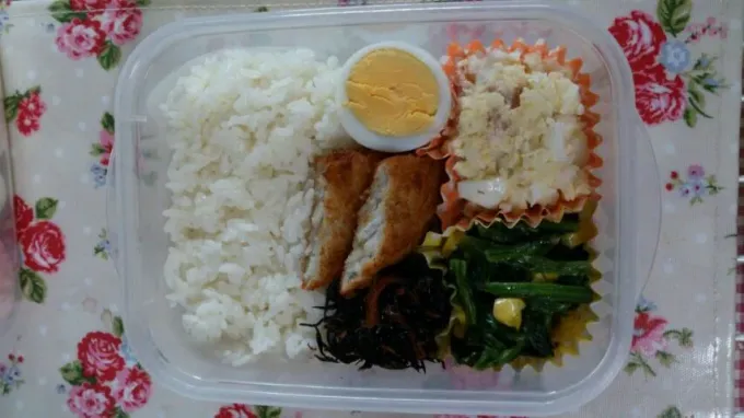 Snapdishの料理写真:魚フライ弁当|マリノさん