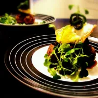 filet of beef with quail egg and micro arugula|Thomas Gray Eastinさん