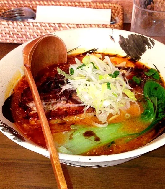 町の洋食屋さんが作るラーメン|Marrさん