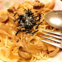 Snapdishの料理写真:和風キノコパスタ|あずあずさん