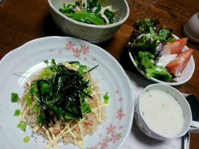 晩御飯(鮭ピラフ、ぬた和え、サラダ、ポタージュスープ)|シェリリンさん