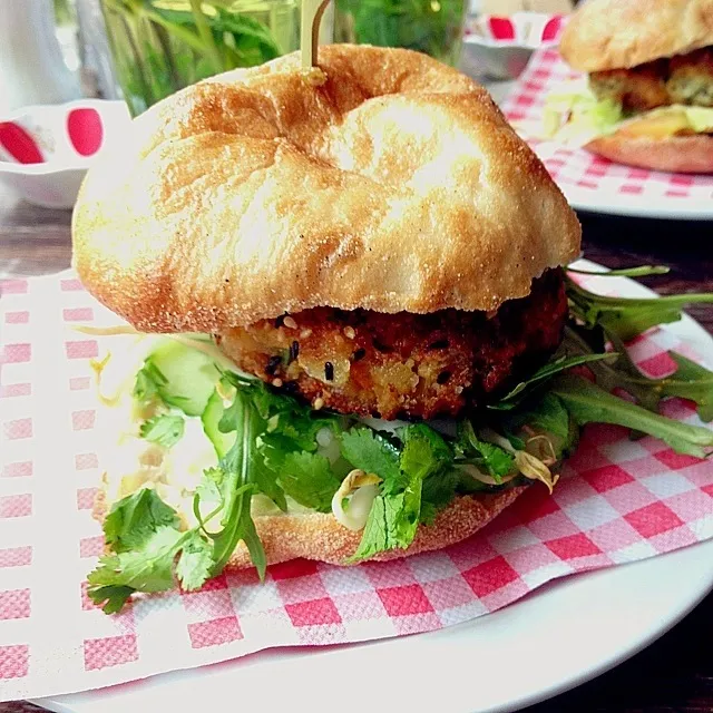 Snapdishの料理写真:Japanese soy & sesame burger with cucumber, bean sprouts, fresh coriander, rucola and wasabi mayonaise|Rianneさん