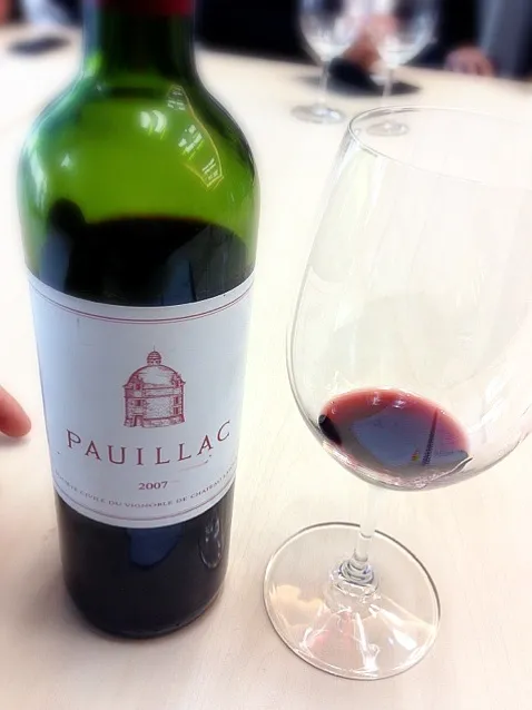 Snapdishの料理写真:3rd Label of Chateau Latour 2007|Johnsonさん