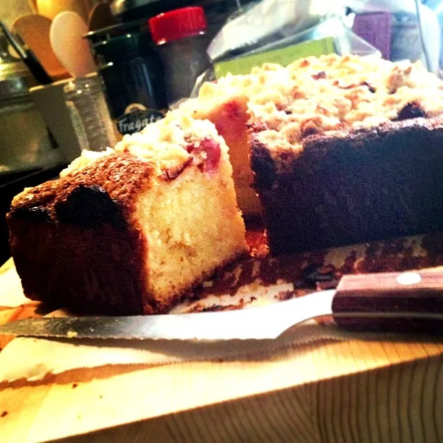 Apple & strawberry crumble cake|Yuka Nakataさん