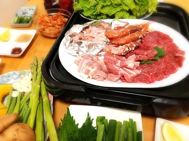 子どもが来た日の晩御飯  バラエティ焼肉|シンリーさん