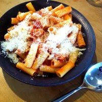 Rigatoni tomato parmesan|Thomas Bertrandさん