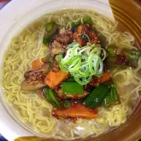 白モツとピーマンのオイスターソース麺|楓さん