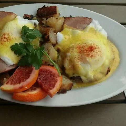 eggs benedict|jeffrey cuevasさん