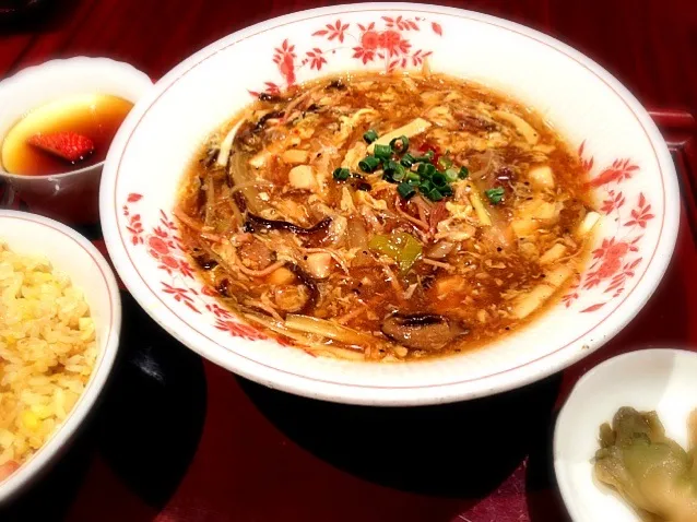 期間限定の酸辣湯麺セット|あきらさん