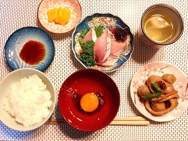 イカと里芋の甘辛煮、お刺身さん、有精卵たまご|ゆ♡き♡えさん