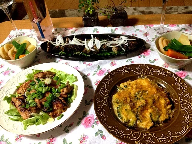 Snapdishの料理写真:居酒屋風料理と桜ワイン|平田さん