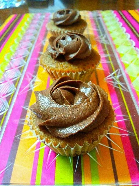 Irish coffee cupcakes with Mocha buttercream|kaushaさん