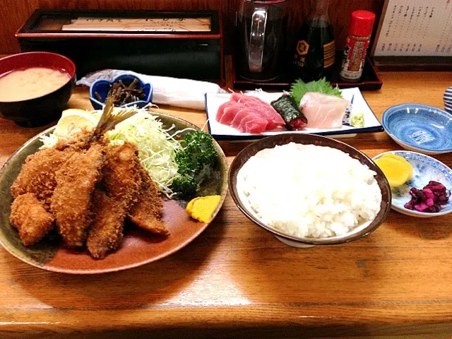 Snapdishの料理写真:市場の朝食定食|マルコメさん