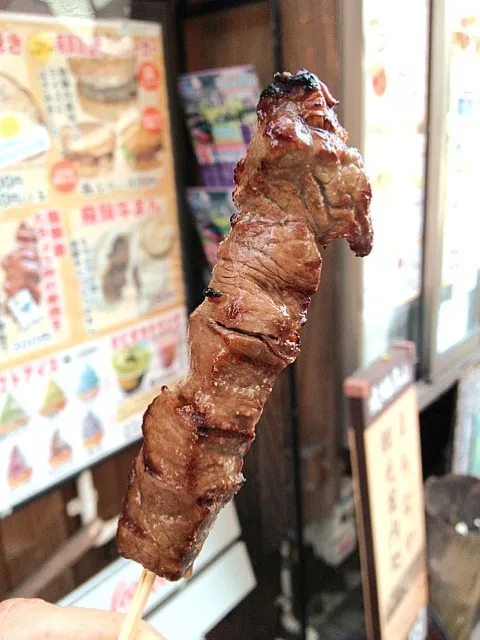 Snapdishの料理写真:飛騨牛串焼きも食べた(^-^)/|wildcat山猫さん