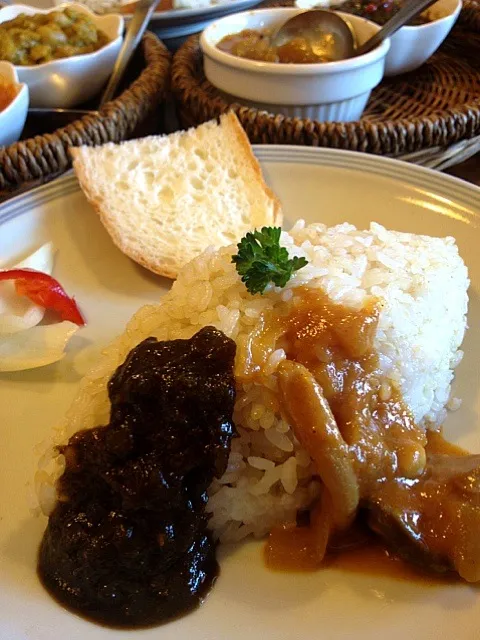 日曜カレー 黒チキン＆きのこ|ダンディ☆和田さん