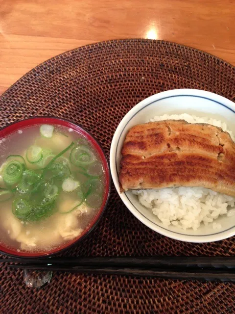 鰻の小丼|naritomo koharaさん