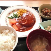 学食◯◎ハンバーグ定食|きのさん