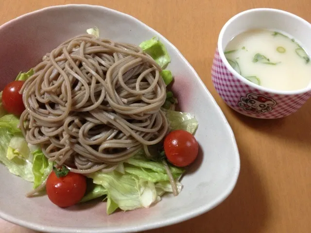 簡単味付けお蕎麦と味噌クリームスープ|JUNOさん