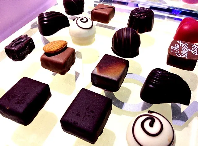 Chocolates at Paris Baguette|12Dragonさん