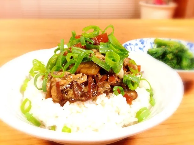 つくしの卵とじ丼with菜の花のおひたしワサビ和え|pepiさん