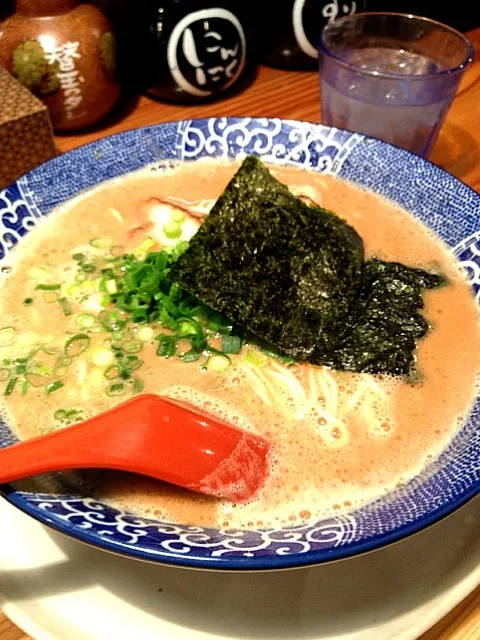 味噌とんこつ   麺、バリで。|ヨッチャンさん