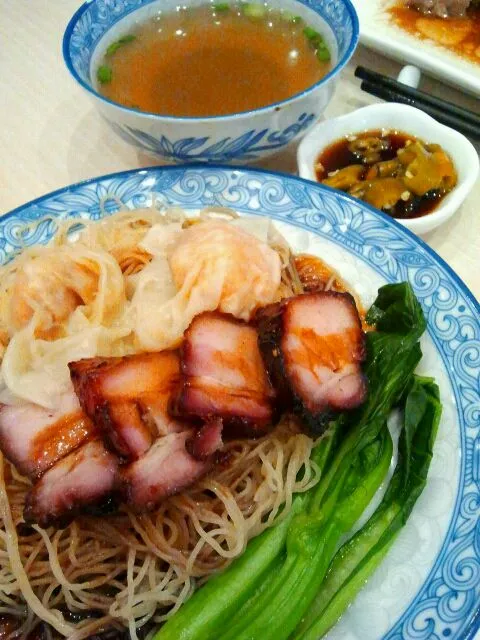 Wanton mee with barbecued pork|m!ckongさん