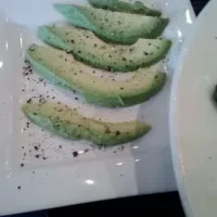 Snapdishの料理写真:Had to order some extra avacado for my salad|kylie cardenasさん