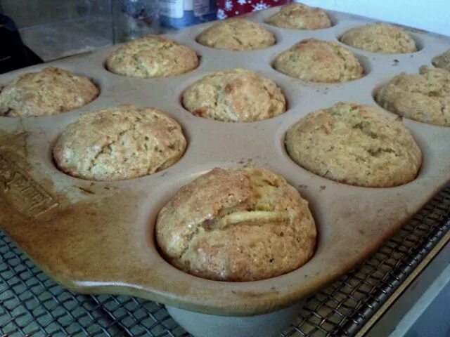 Fennel, Orange & Green Apple Muffins|Dan Zarinさん