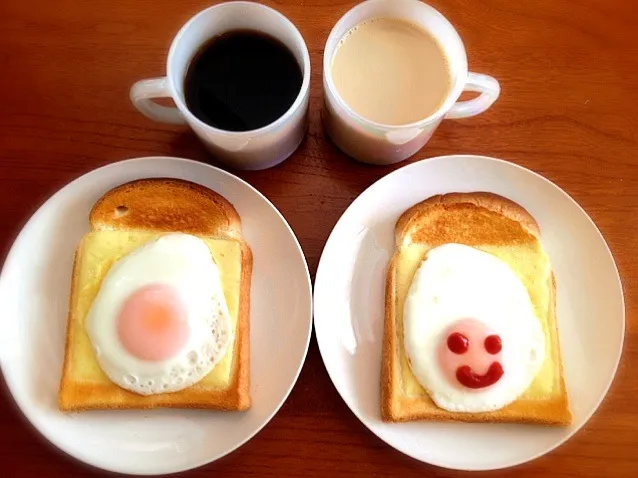 チーズ目玉焼きトースト|NYKさん