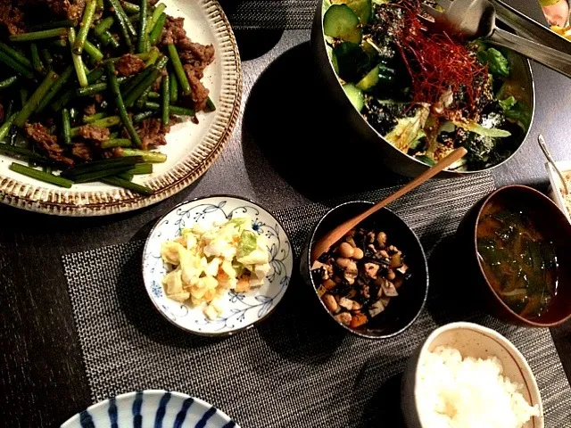 牛肉とニンニクの芽の炒め物 チョレギサラダ 五目豆|yukaさん