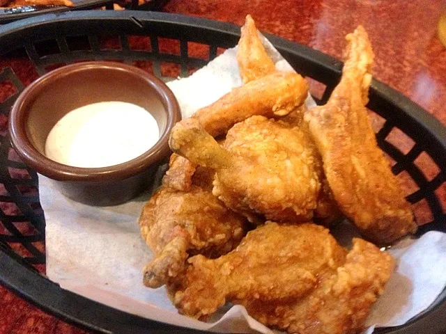 Buffalo Wings|Rockwell Leeさん