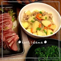 Snapdishの料理写真:肉じゃが&お刺身|hoshidamaさん