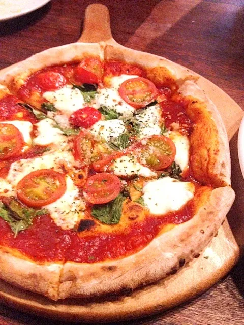 margarita pizza! I love mozzarella cheese!!!|zone houさん