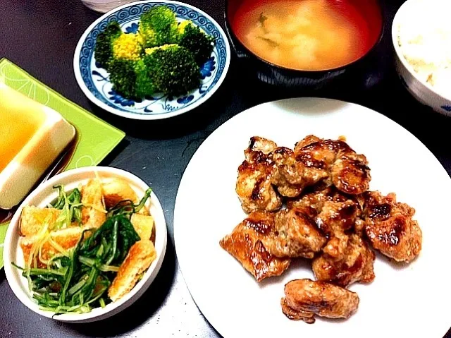 鶏肉のマヨポン焼き、水菜と薄揚げの和物、ブロッコリー、豆腐|佐藤さん