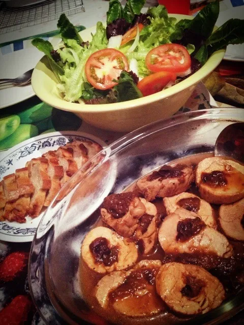 Tenderloin pork stuffed with prune stew, homemade whole wheat cheese n bacon bread, and salad|Prae~*さん