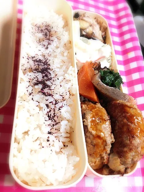 昼は、お弁当に。ハンバーグ焼きました。|ハルさん