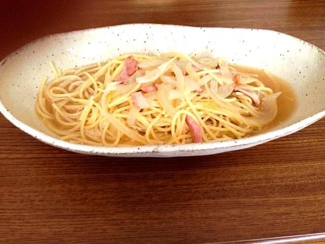 Snapdishの料理写真:オニオンスープパスタ！|たかさん