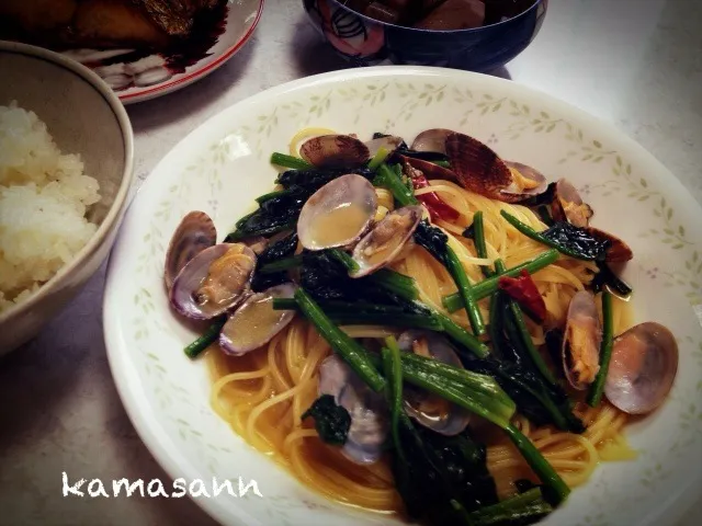 アサリとほうれん草のパスタ🍝…と、鰆の塩焼き定食風な。。。|かまさん