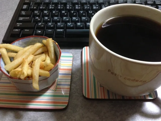 マクドの残りをチンして食す😙|たろうさん