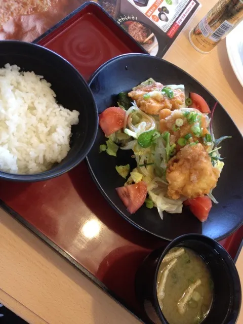 みぞれとり天定食💗|おぎしょーさん