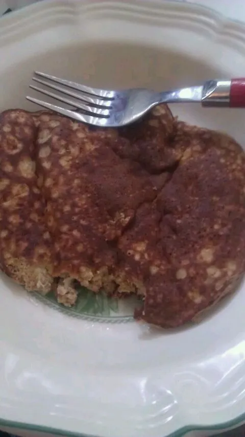 banana cinnamon protein pancakes|staphanyさん