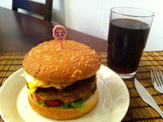 Snapdishの料理写真:Juicy Lucy Burger|keiko mashimaさん